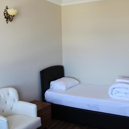 Oz-Ay Hotel Surmene Ruang foto