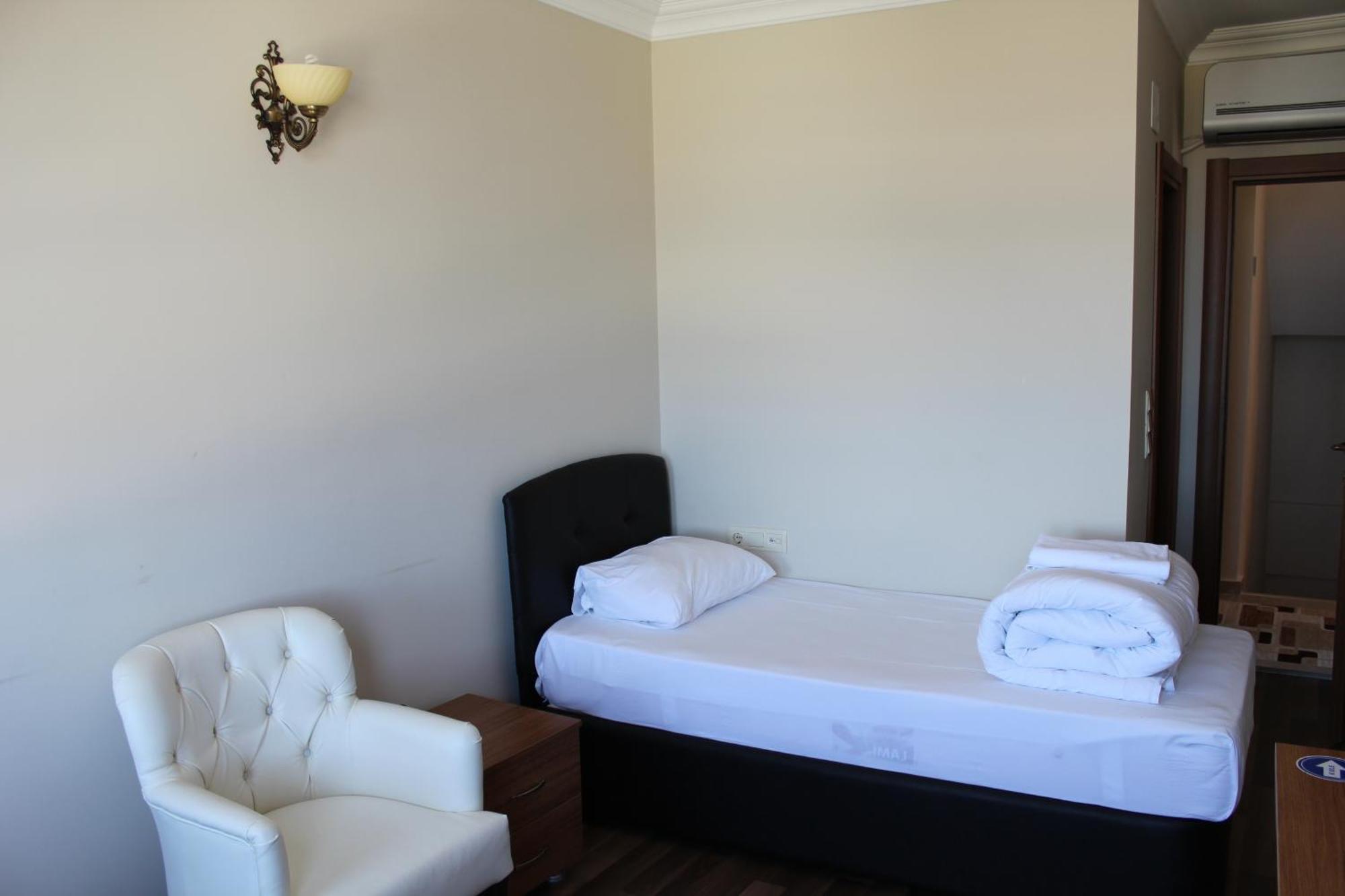 Oz-Ay Hotel Surmene Ruang foto