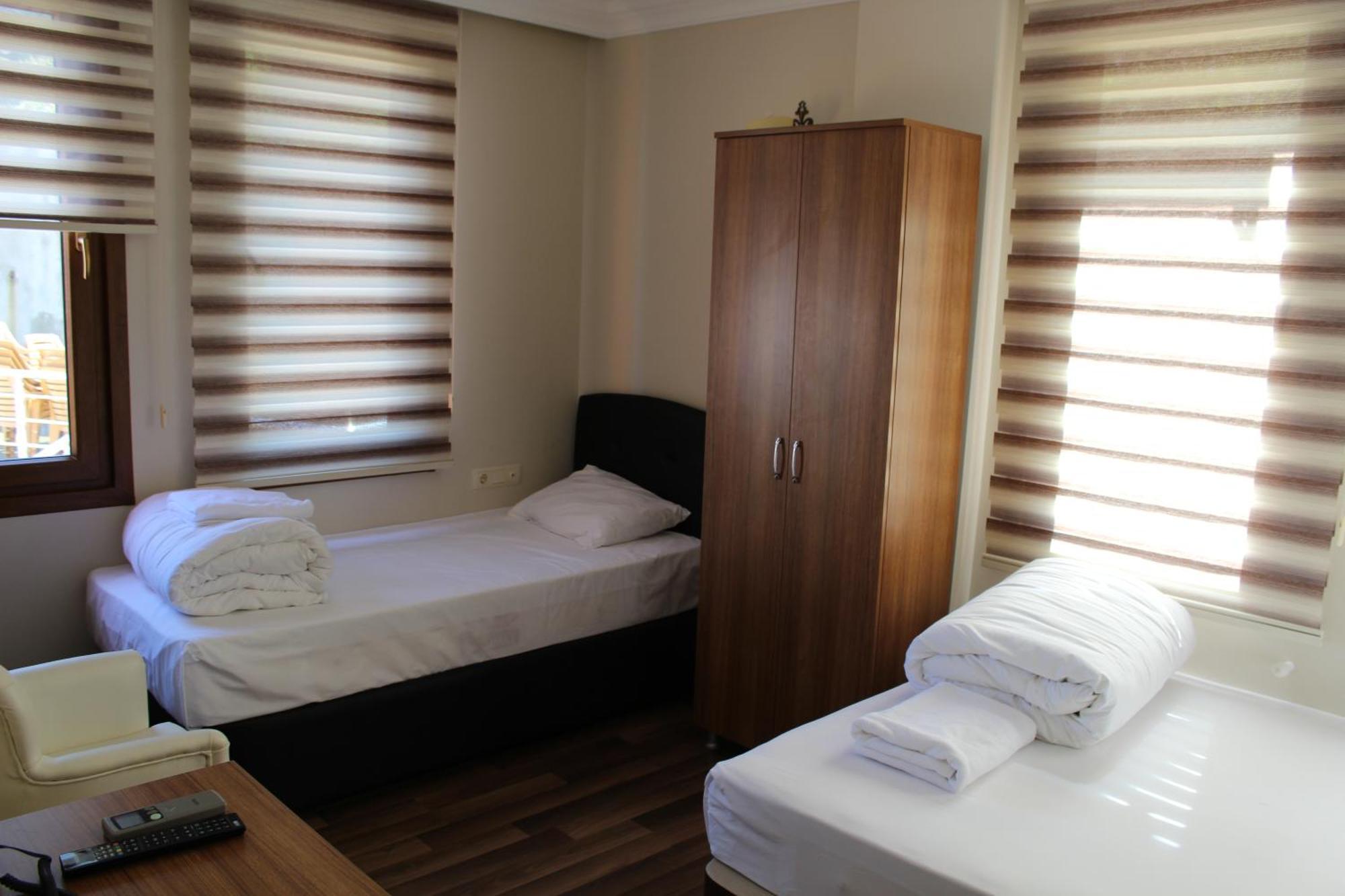 Oz-Ay Hotel Surmene Ruang foto