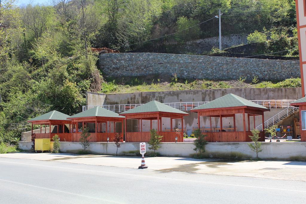 Oz-Ay Hotel Surmene Bagian luar foto