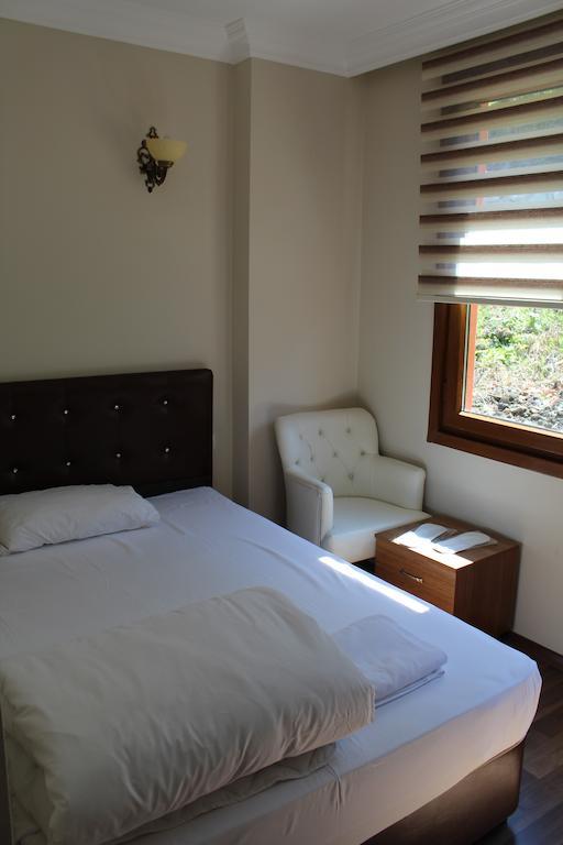 Oz-Ay Hotel Surmene Ruang foto